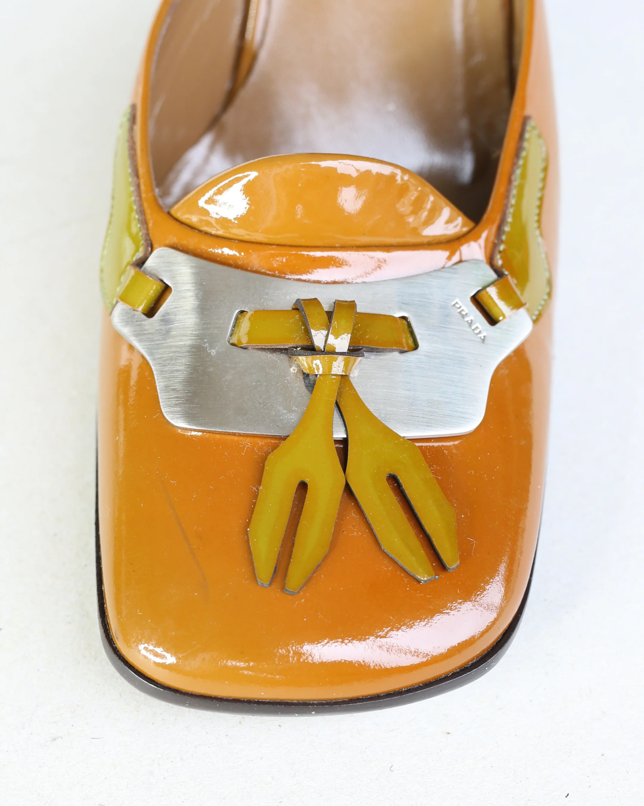 prada fw 1999 leaf buckle leather heels - Image 7