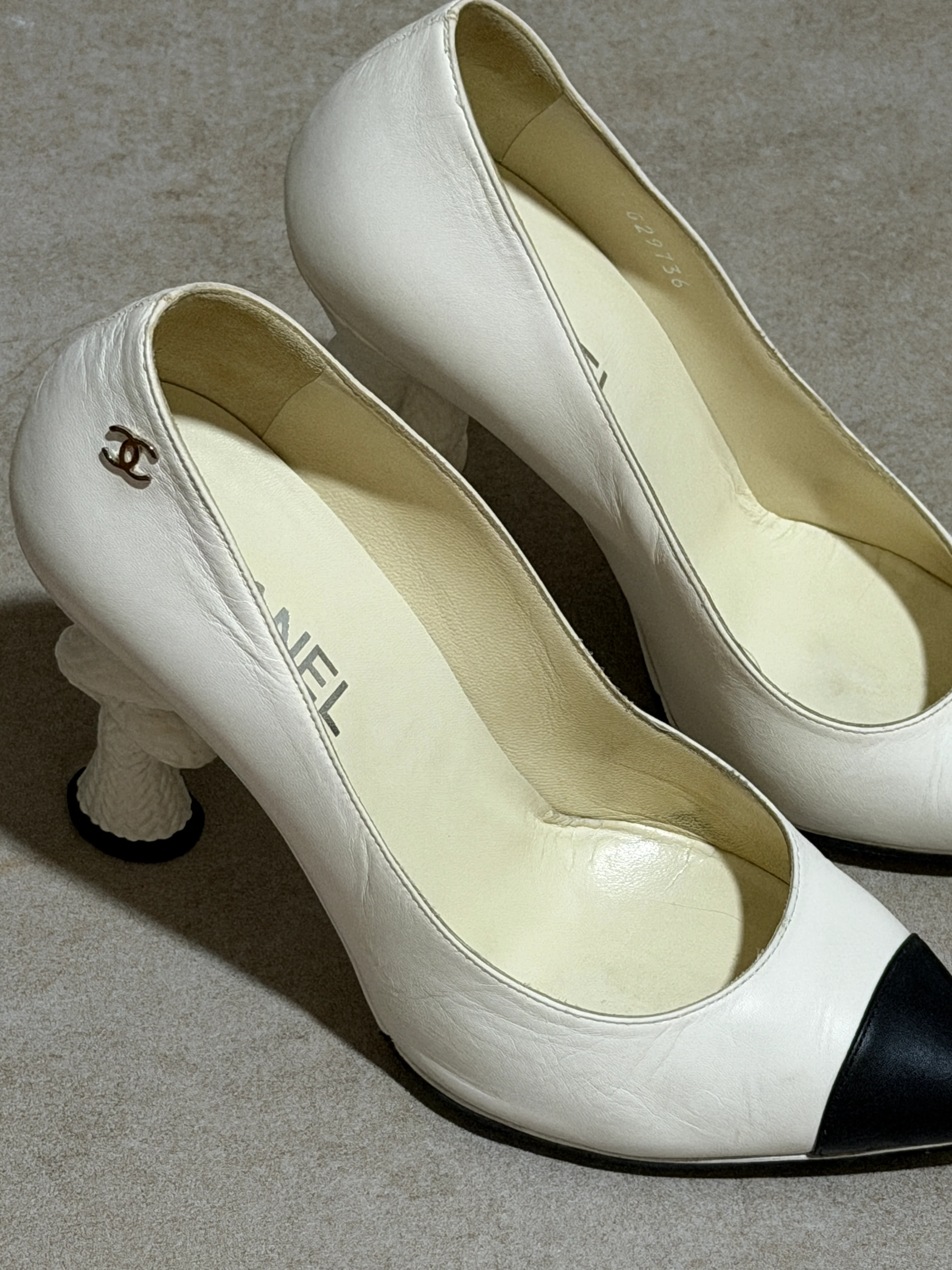 chanel 1990s classic knot pumps - Image 4