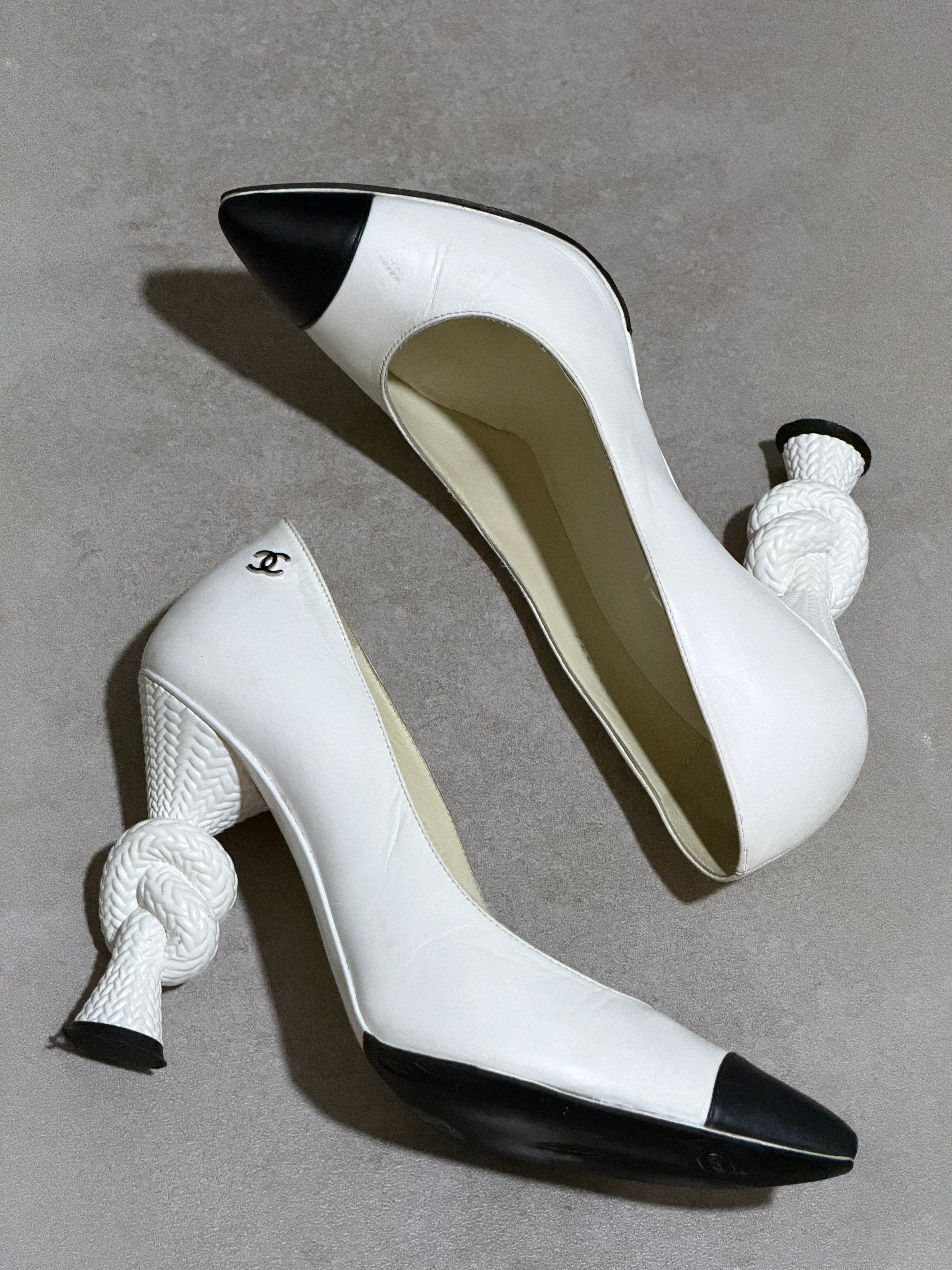 chanel 1990s classic knot pumps - Image 7