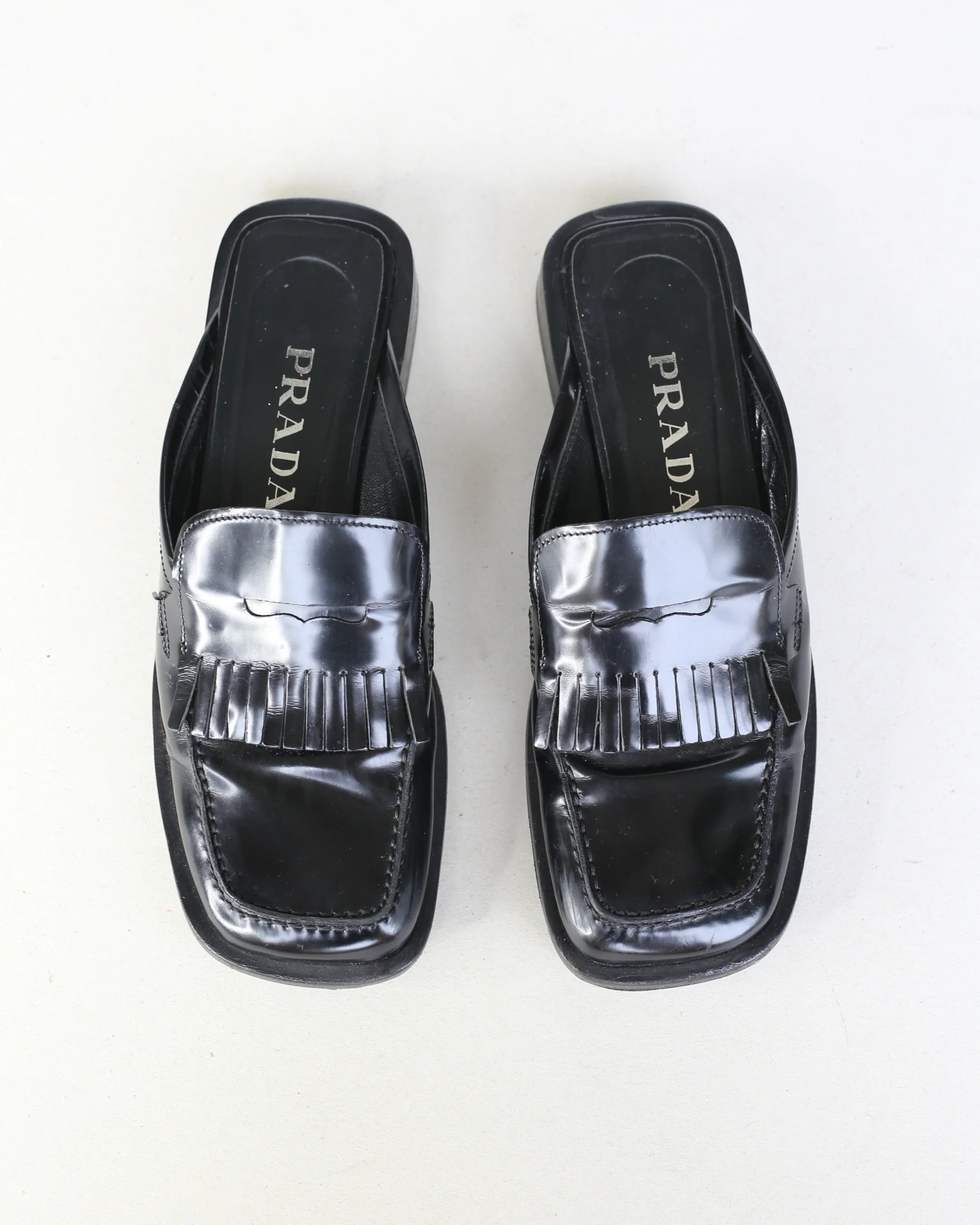 prada ss 1999 slip on frill loafers - Image 3
