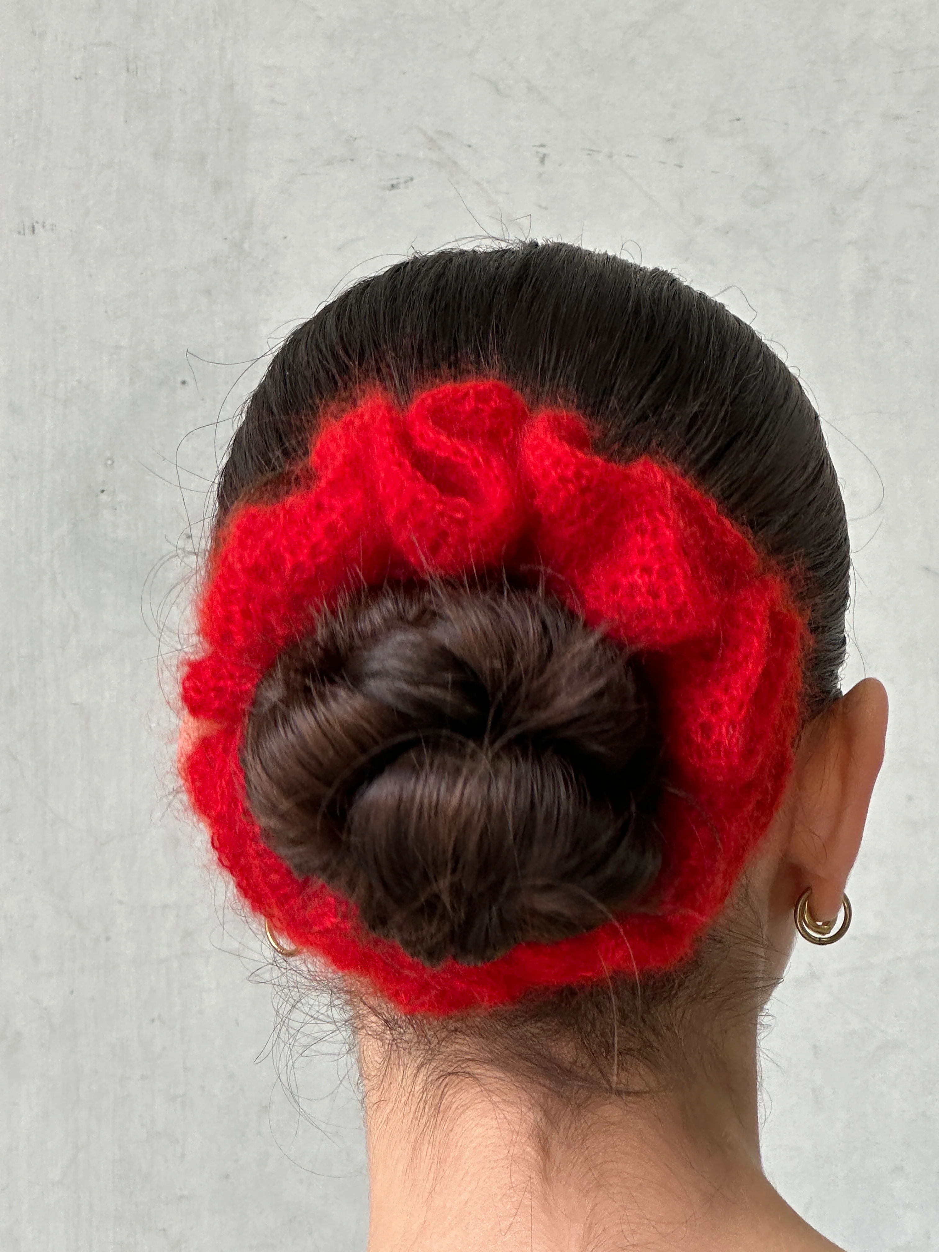 eina scrunchie in ruby red - Image 5