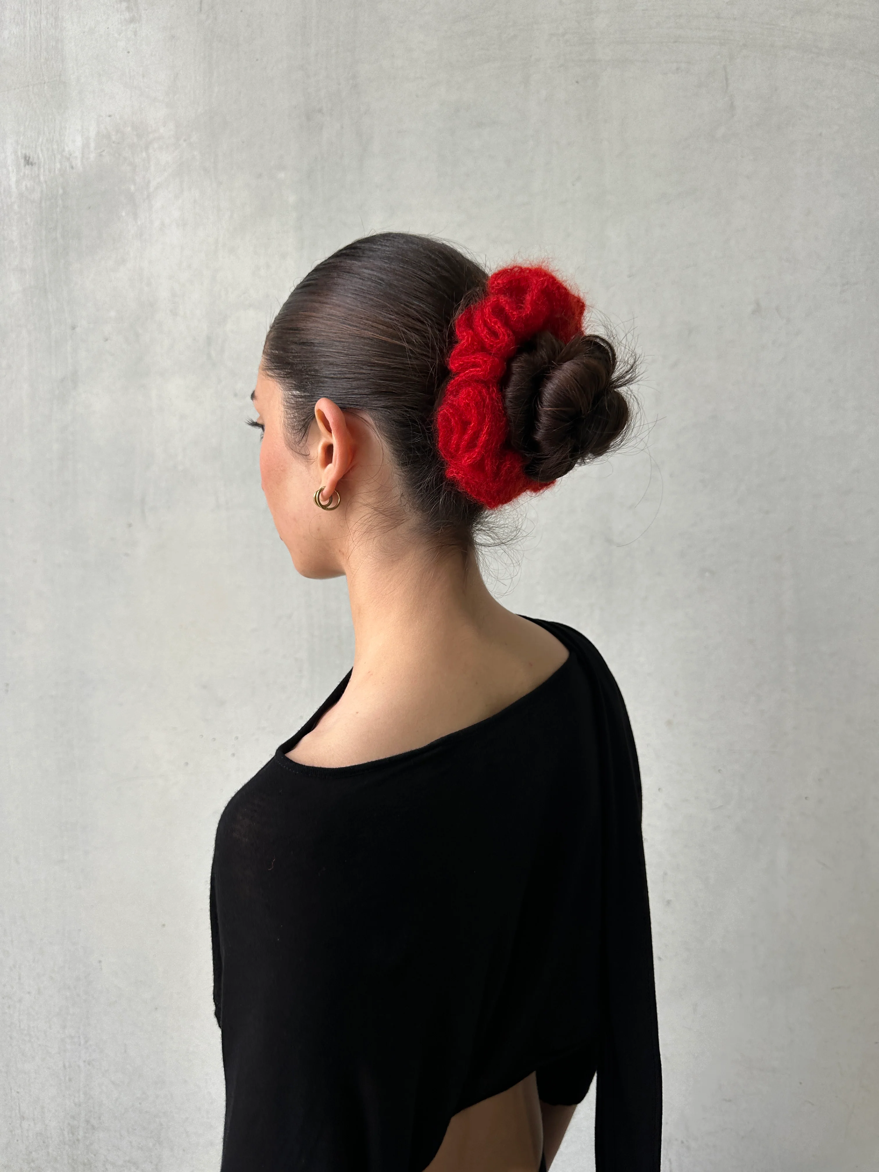eina scrunchie in ruby red - Image 6