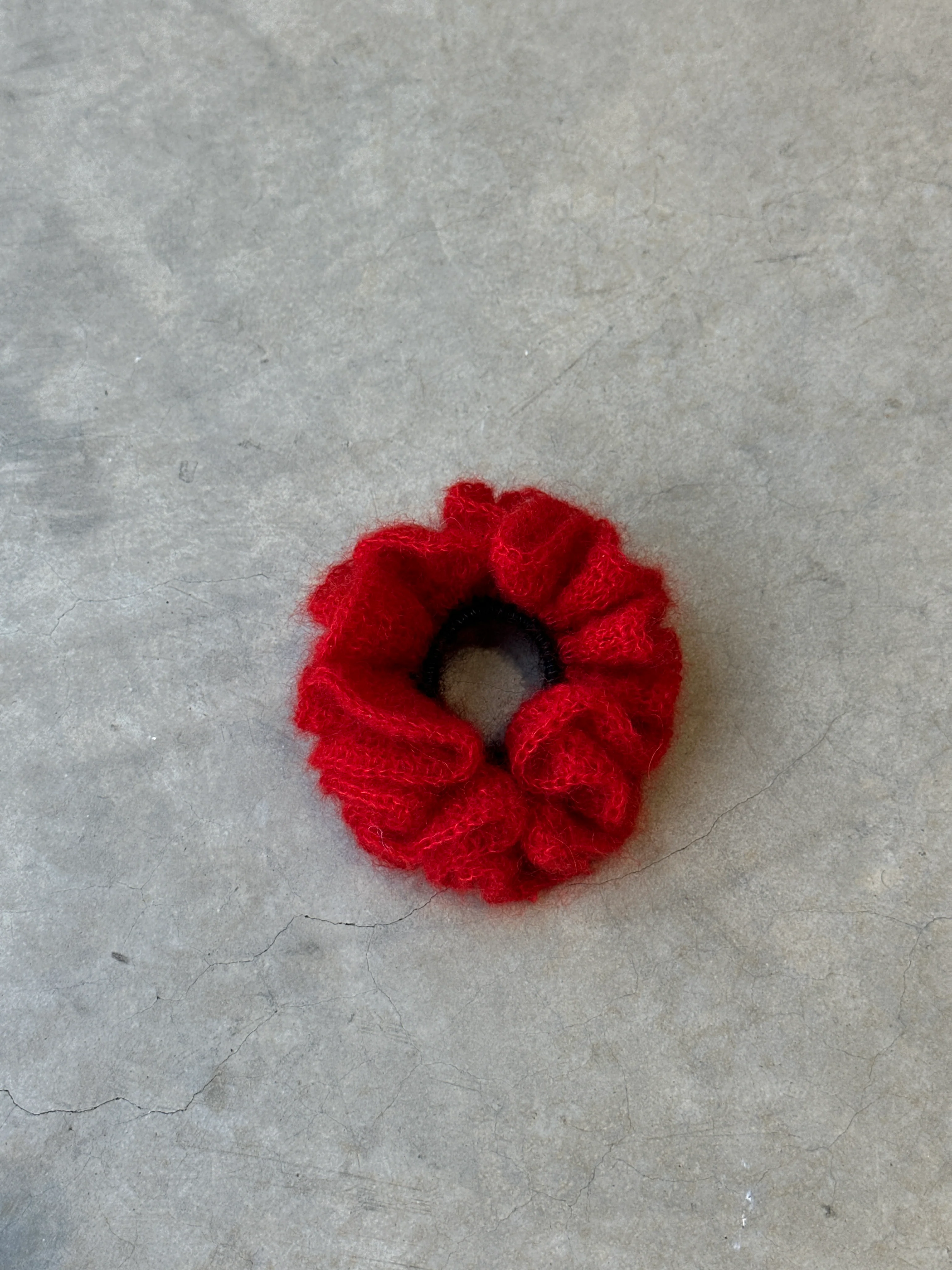 eina scrunchie in ruby red - Image 8