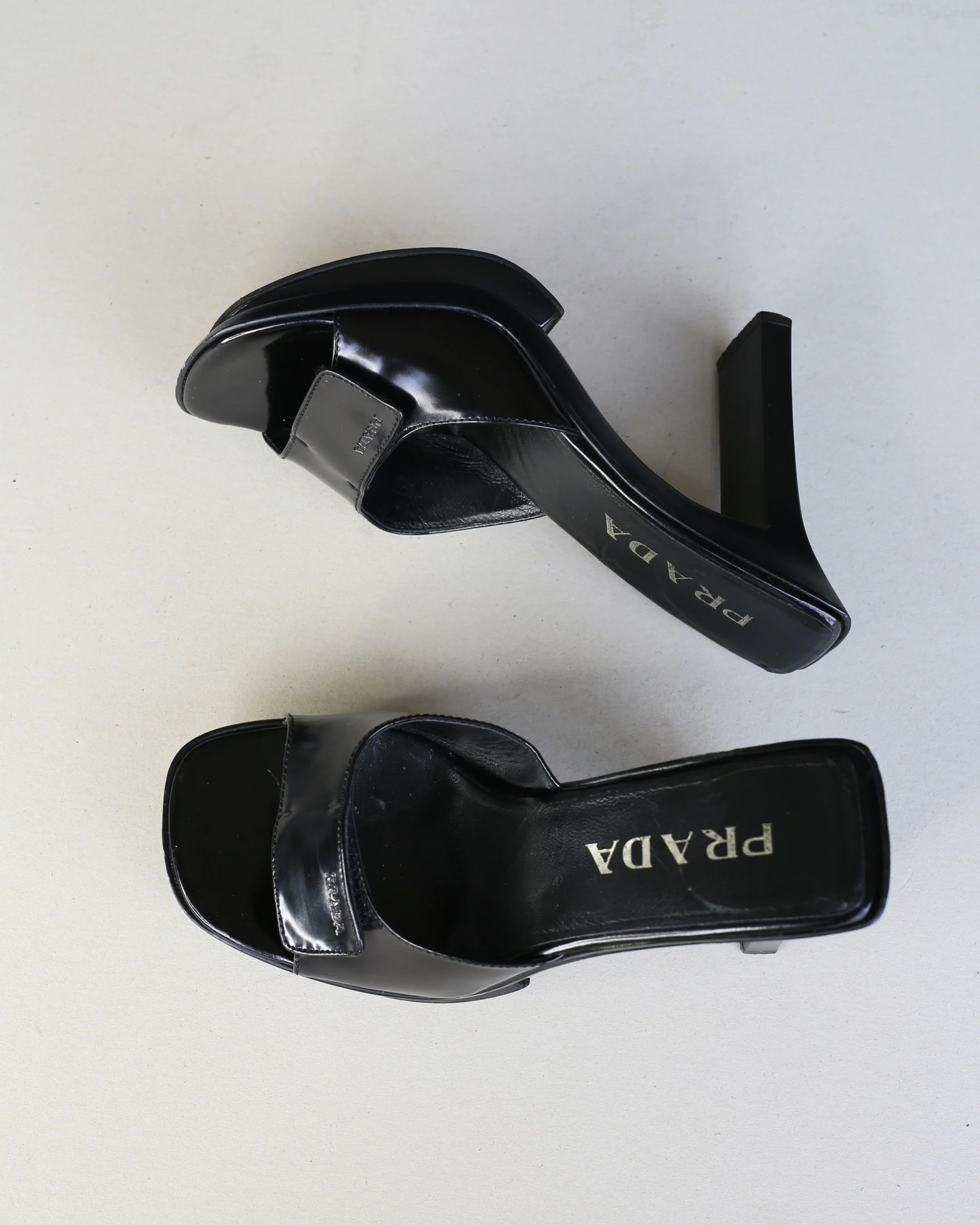 prada ss 1999 split sole platform heels (rare) - Image 4